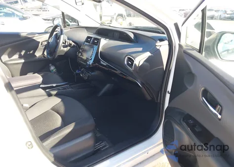 2021 Toyota Prius Prime Le from USA, damaged, VIN JTDKAMFP2M3187117